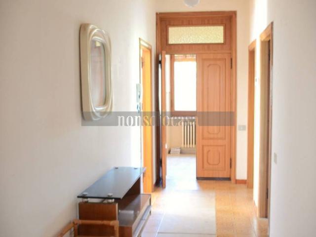 Appartamento in vendita a Collestrada, Perugia