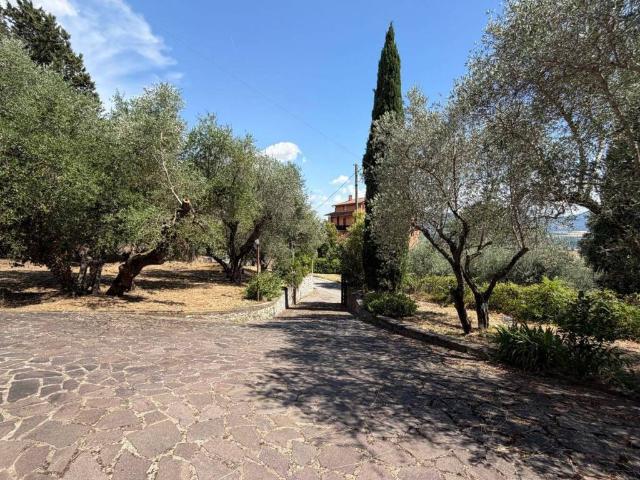 Appartamento in vendita a Cenerente, Umbria
