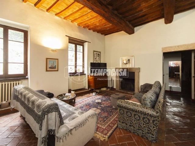Appartamento in vendita a Sant'Erminio, Cenerente
