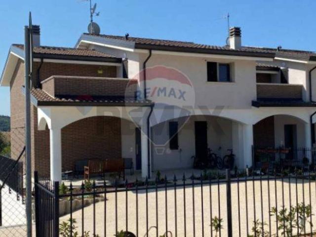 Appartamento in vendita a Cenerente, Umbria