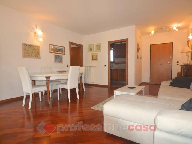 Appartamento in vendita a Santa Lucia, Cenerente