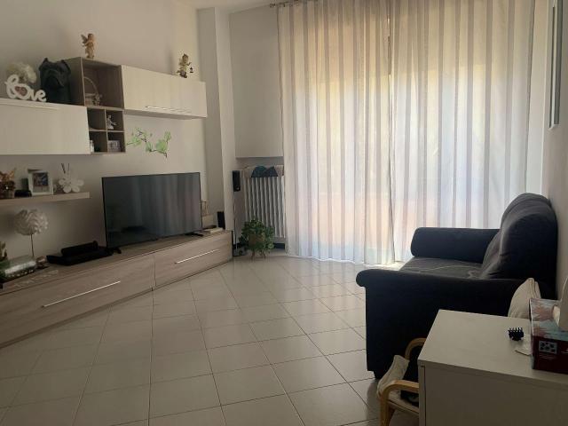 Appartamento in vendita a Miralfiore, Marche