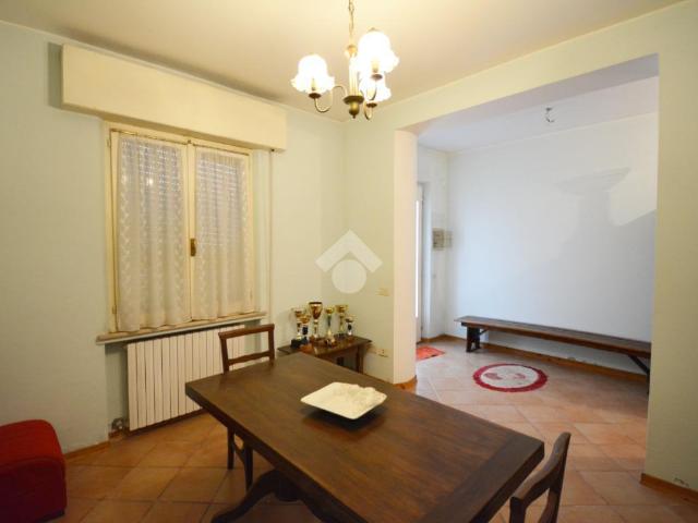Appartamento in vendita a Colombarone, Marche