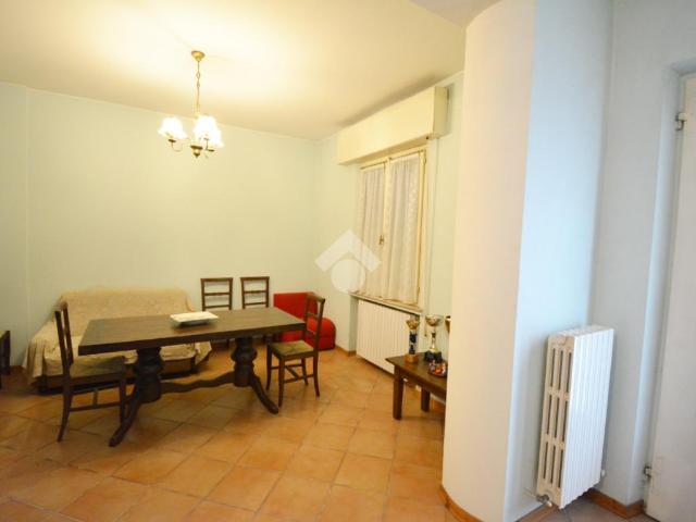 Appartamento in vendita a Colombarone, Marche