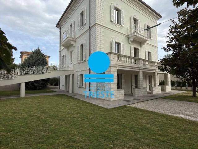 Appartamento in vendita a Centro Storico, Marche