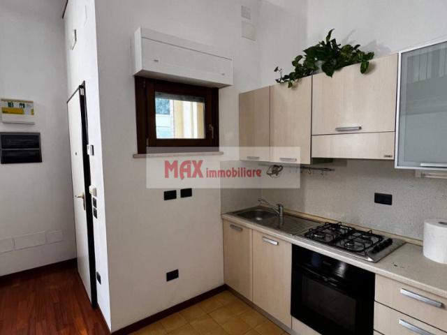 Appartamento in vendita a Centro Storico, Marche