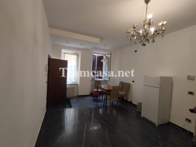 Appartamento in vendita a Centro Storico, Marche