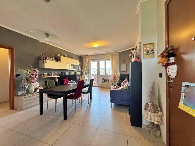 Appartamento in vendita a Villa Fastiggi, Marche