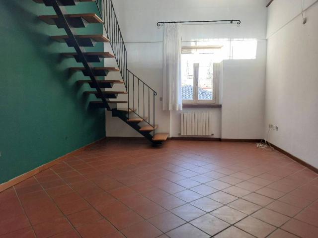 Appartamento in vendita a Centro Storico, Marche