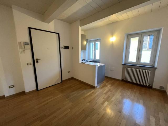 Appartamento in vendita a Centro Storico, Marche