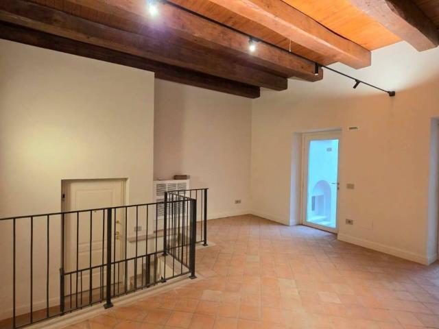 Appartamento in vendita a Centro storico, Pesaro