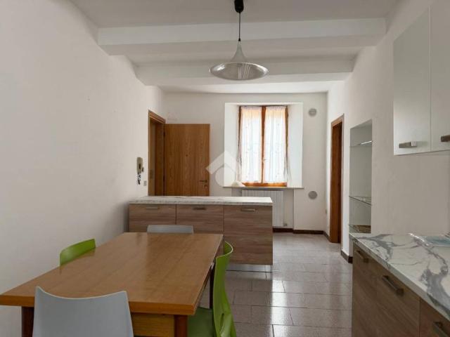 Appartamento in vendita a Centro Storico, Marche