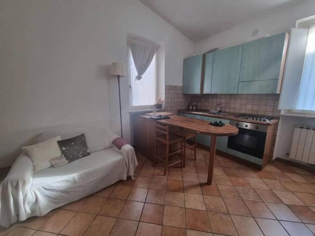 Appartamento in vendita a Pesaro, Pesaro E Urbino