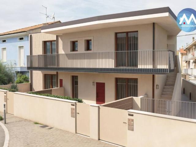 Appartamento in vendita a Villa Fastiggi, Marche