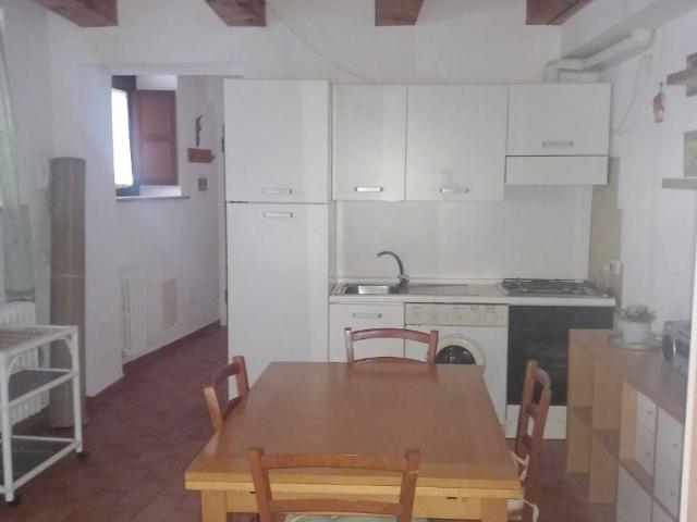 Appartamento in vendita a Centro Storico, Marche