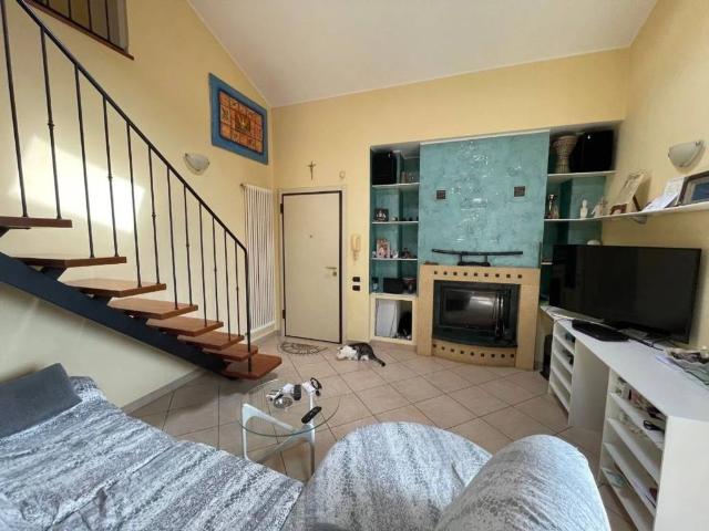 Appartamento in vendita a Pesaro, Pesaro E Urbino