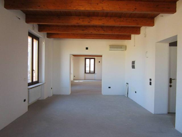 Appartamento in vendita a Centro storico, Pesaro