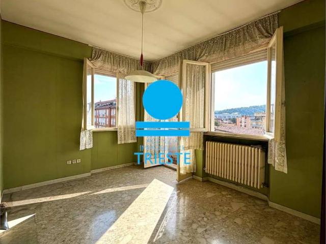Appartamento in vendita a Centro Storico, Marche