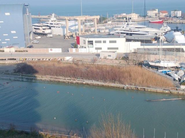 Appartamento in vendita a Baia Flaminia, Marche