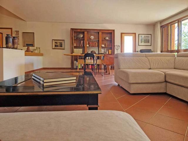 Appartamento in vendita a Roncaglia, Marche