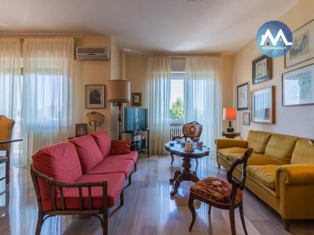 Appartamento in vendita a Centro Storico, Marche