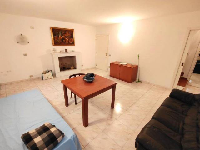 Appartamento in vendita a Centro Storico, Marche