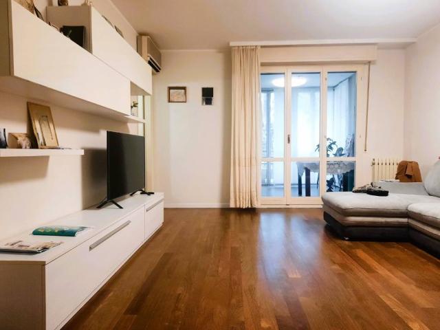 Appartamento in vendita a Miralfiore, Marche