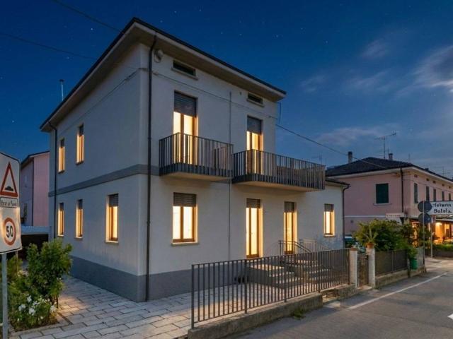 Appartamento in vendita a Calcinari, Marche