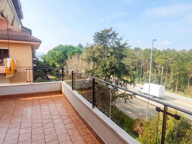 Appartamento in vendita a Miralfiore, Marche