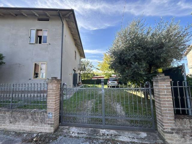 Appartamento in vendita a Montegaudio, Pesaro