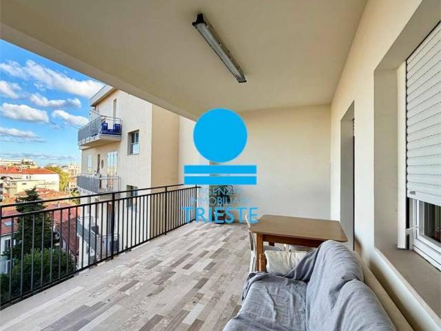 Appartamento in vendita a Pesaro, Pesaro E Urbino