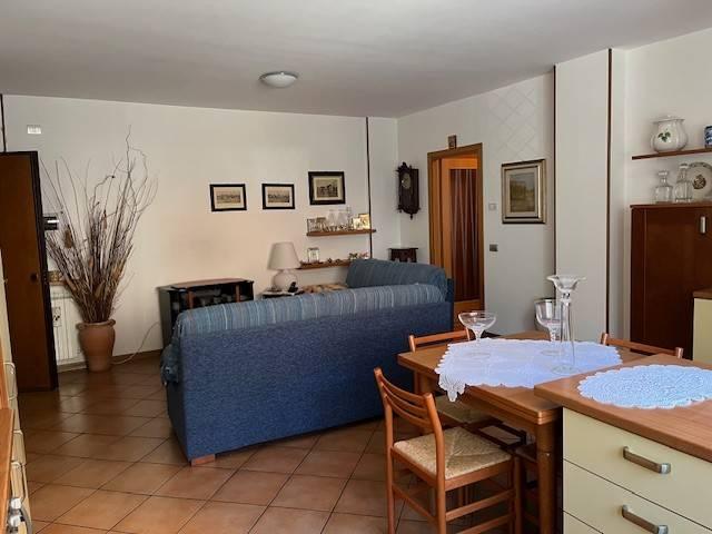 Appartamento in vendita a Centro Storico, Marche