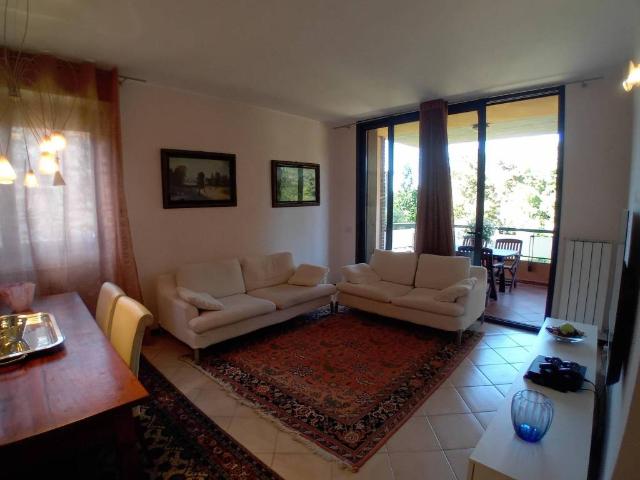 Appartamento in vendita a Miralfiore, Marche