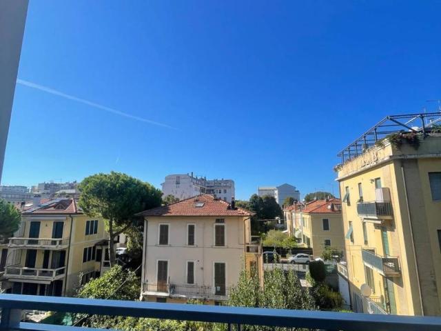 Appartamento in vendita a Centro Storico, Marche