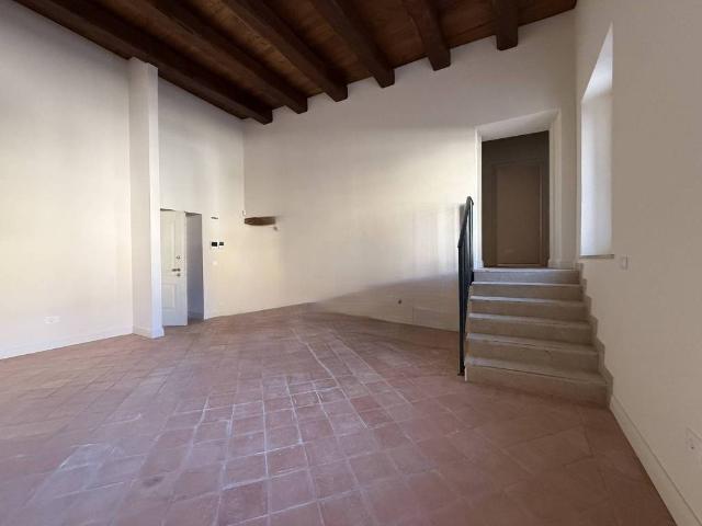 Appartamento in vendita a Centro Storico, Marche