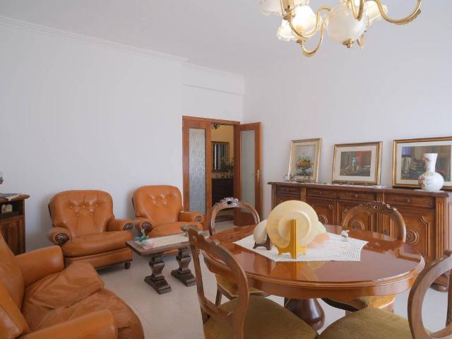 Appartamento in vendita a Centro Storico, Marche