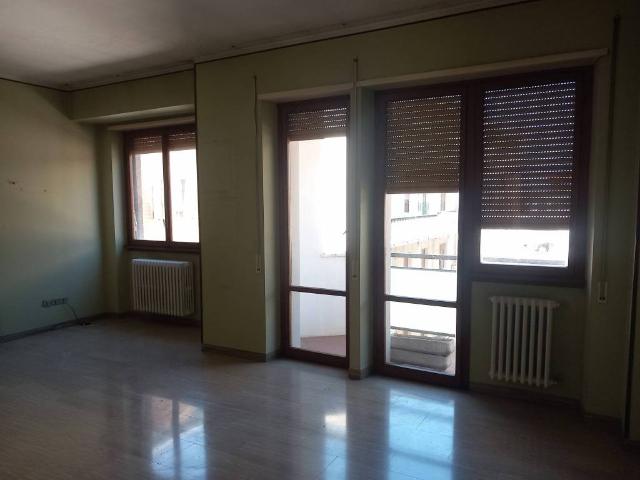 Appartamento in vendita a Centro Storico, Marche