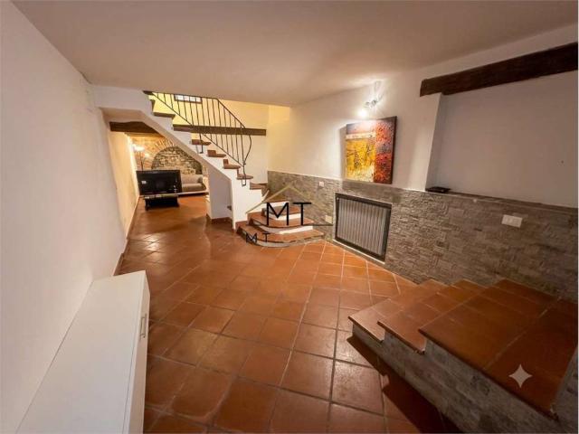 Appartamento in vendita a Centro Storico, Marche