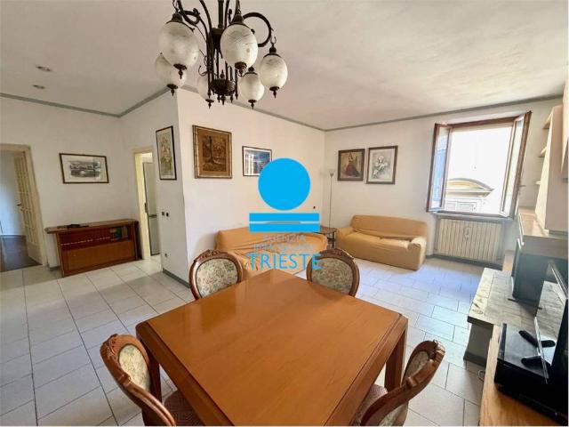 Appartamento in vendita a Centro Storico, Marche