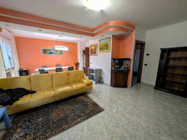 Appartamento in vendita a Santa Veneranda, Marche