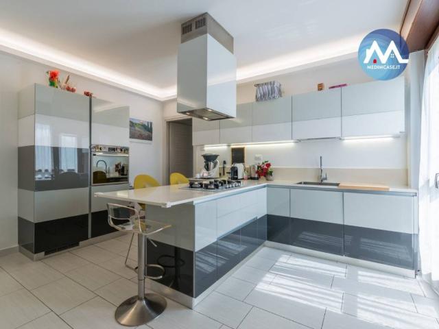 Appartamento in vendita a Cattabrighe, Pesaro