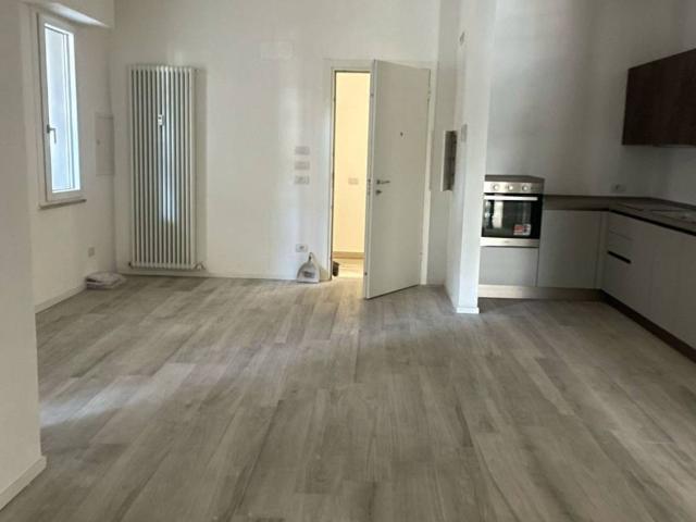 Appartamento in vendita a Pesaro, Centro Storico