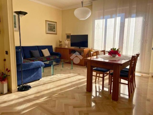 Appartamento in vendita a Villa Fastiggi, Marche