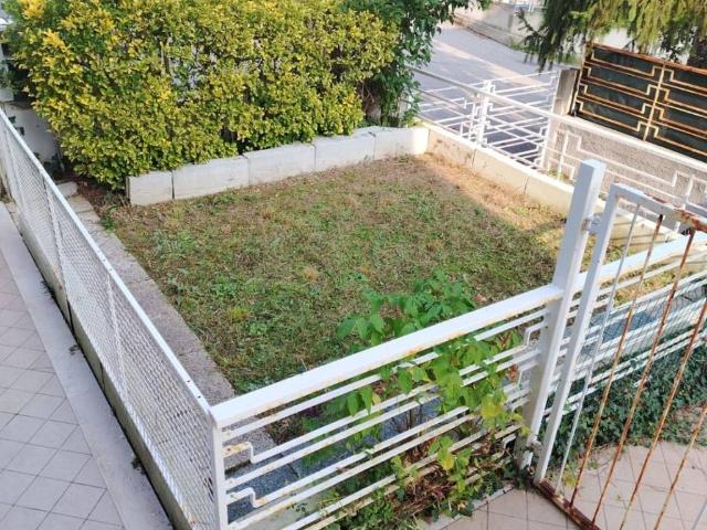 Appartamento in vendita a Pesaro, Pesaro E Urbino