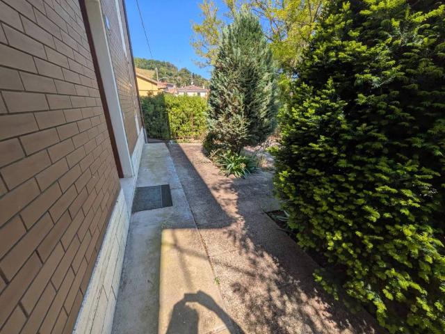 Appartamento in vendita a Pesaro, Pesaro E Urbino