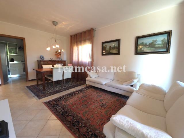 Appartamento in vendita a Miralfiore, Marche