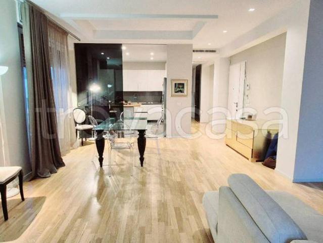 Appartamento in vendita a Pesaro, Pesaro E Urbino