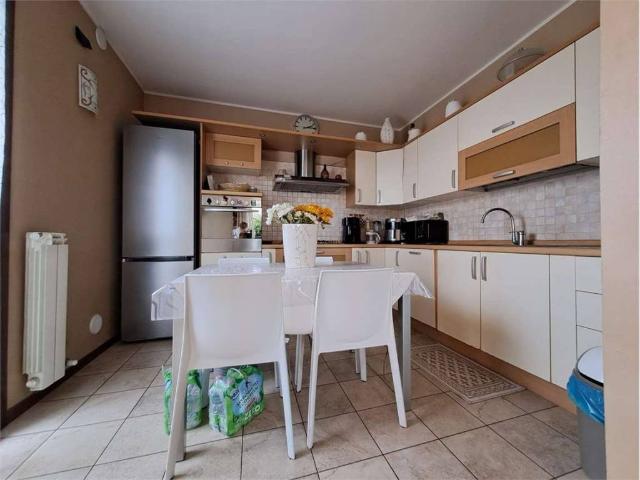 Appartamento in vendita a Balconi, Pescantina