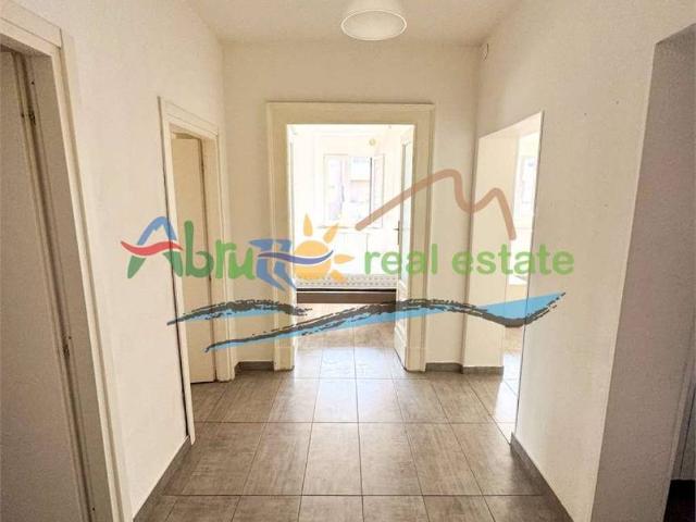 Appartamento in vendita a Pescara, Abruzzo