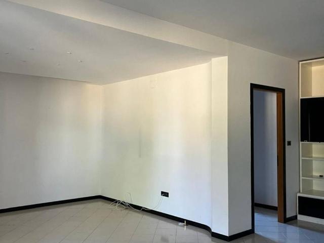 Appartamento in vendita a C.da Colle Cervone, Pescara